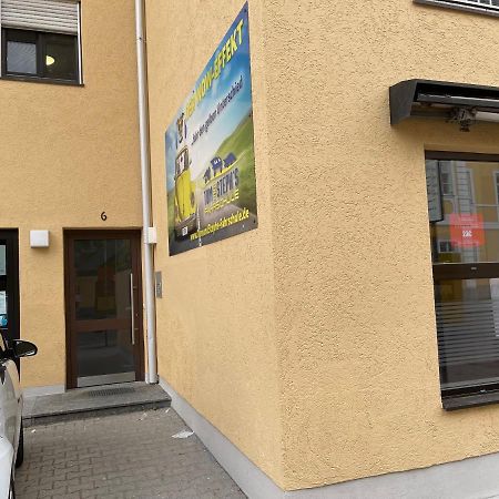 Helle Zwei-Zimmer-Stadt-Wohnung Am Bismarkplatz Mit Tiefgarage Landshut Bagian luar foto